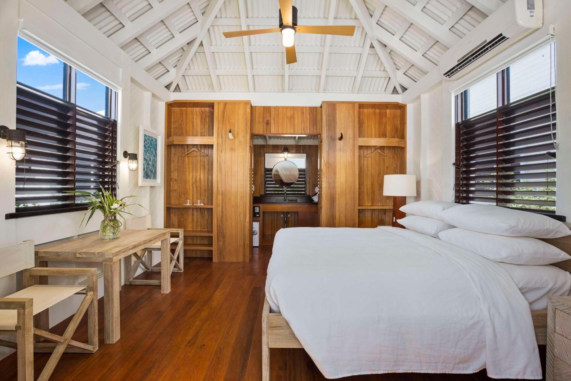 Mahogany Bay Resort And Beach Club, Curio Collection San Pedro  Zewnętrze zdjęcie