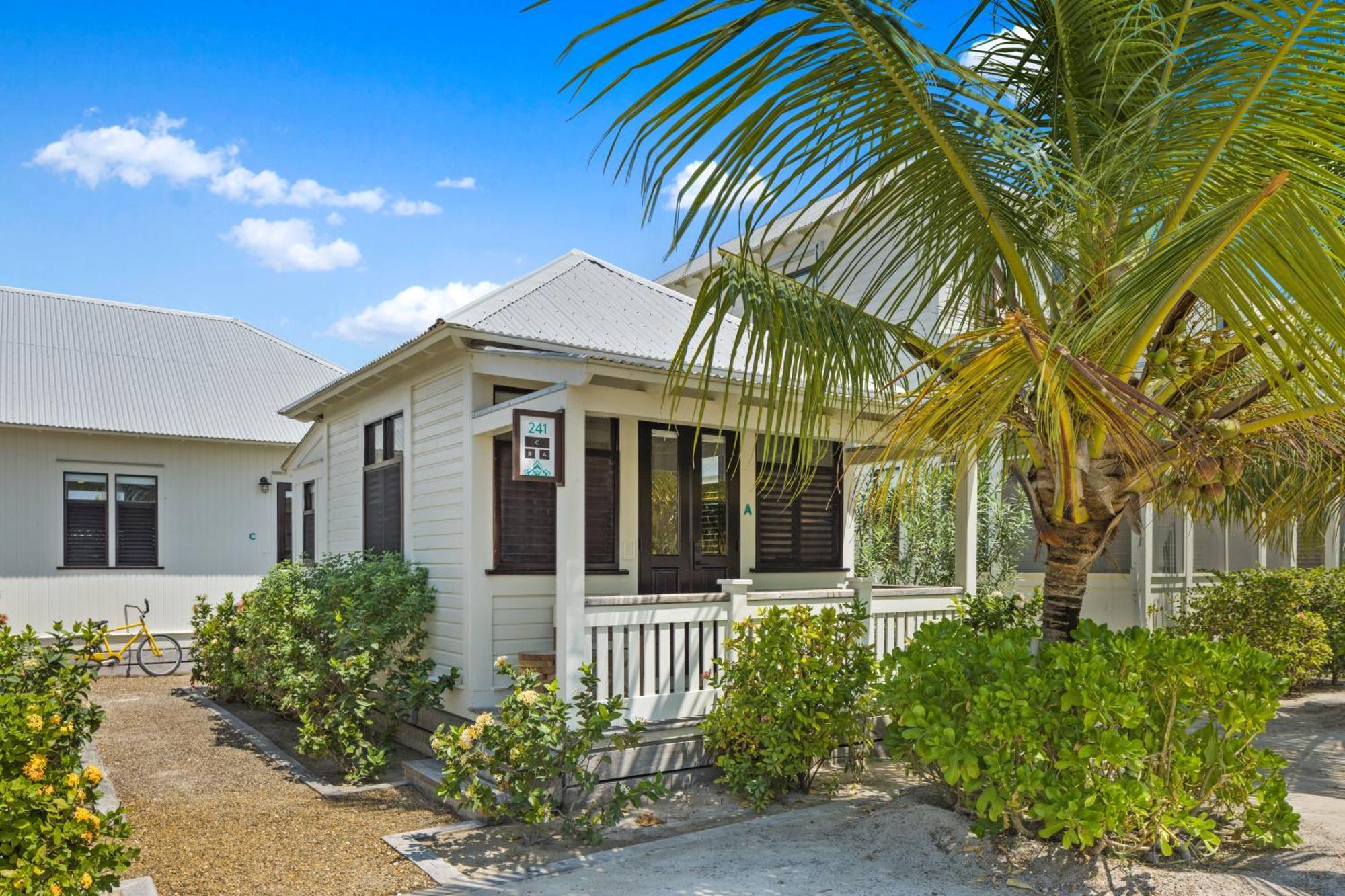 Mahogany Bay Resort And Beach Club, Curio Collection San Pedro  Zewnętrze zdjęcie